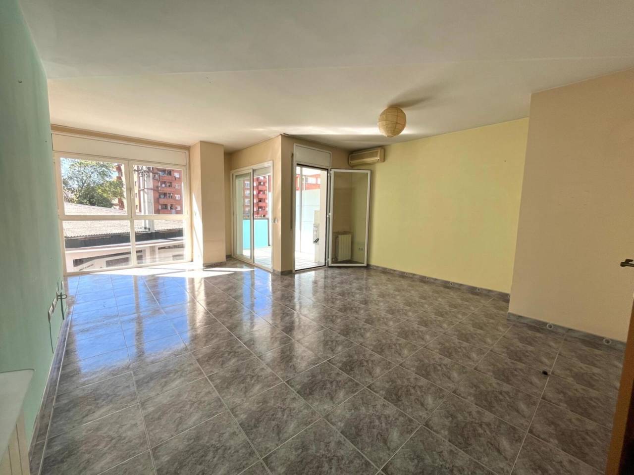 Pis amb pàrquing en venda a la Devesa