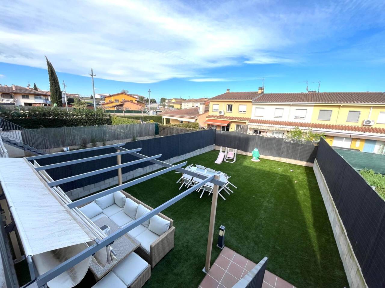 Casa espectacular impecable, lluminosa i llesta per entrar a viure