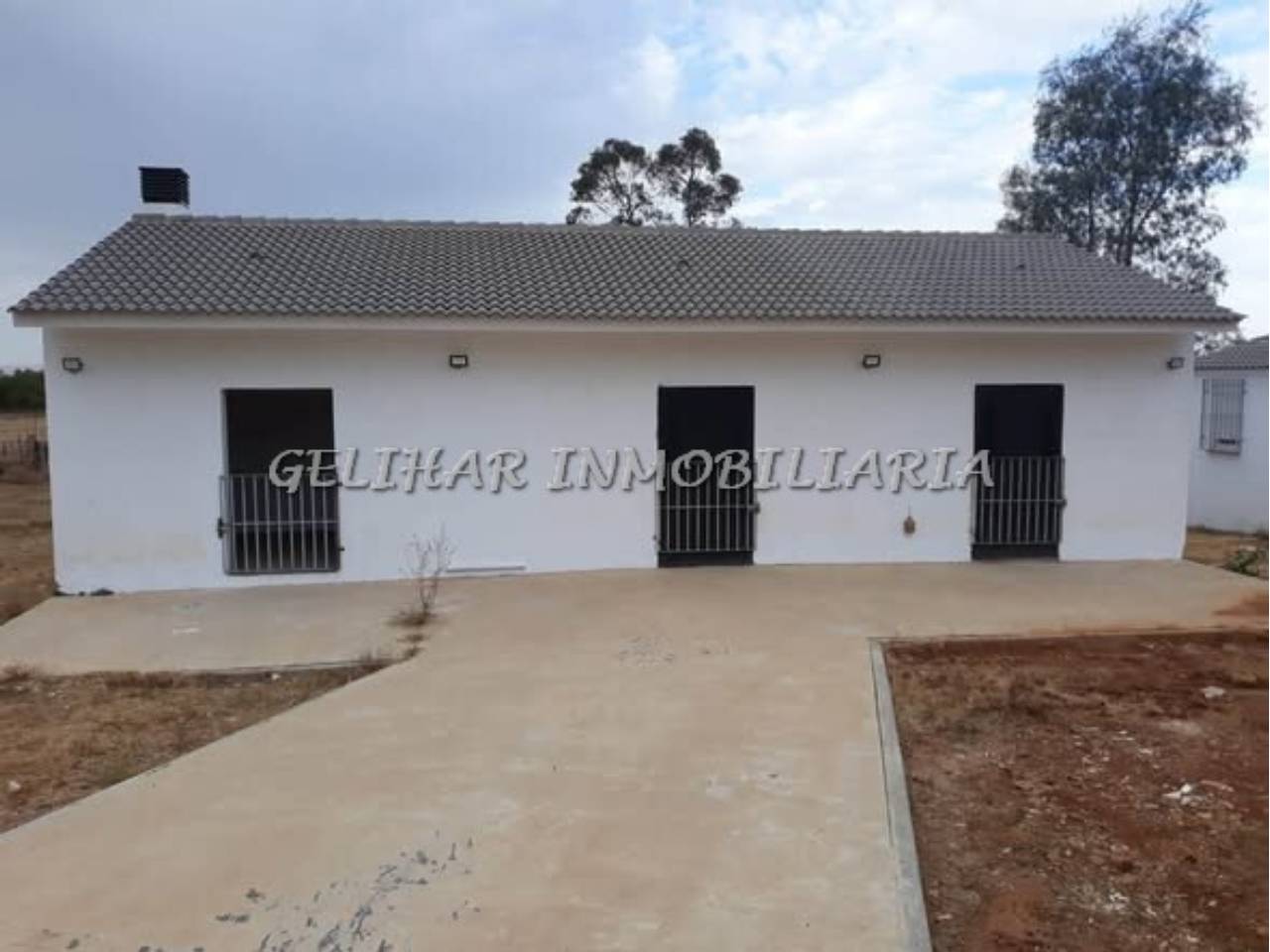 casa en valverde-del-camino · valverde-del-camino 79000€