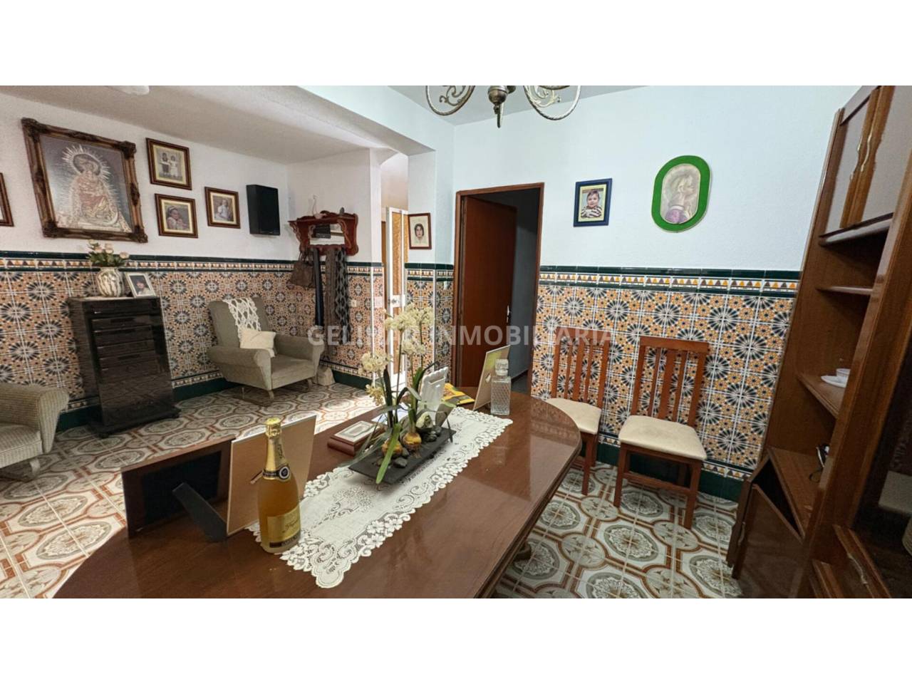 casas-adosadas en valverde-del-camino · valverde-del-camino 90000€