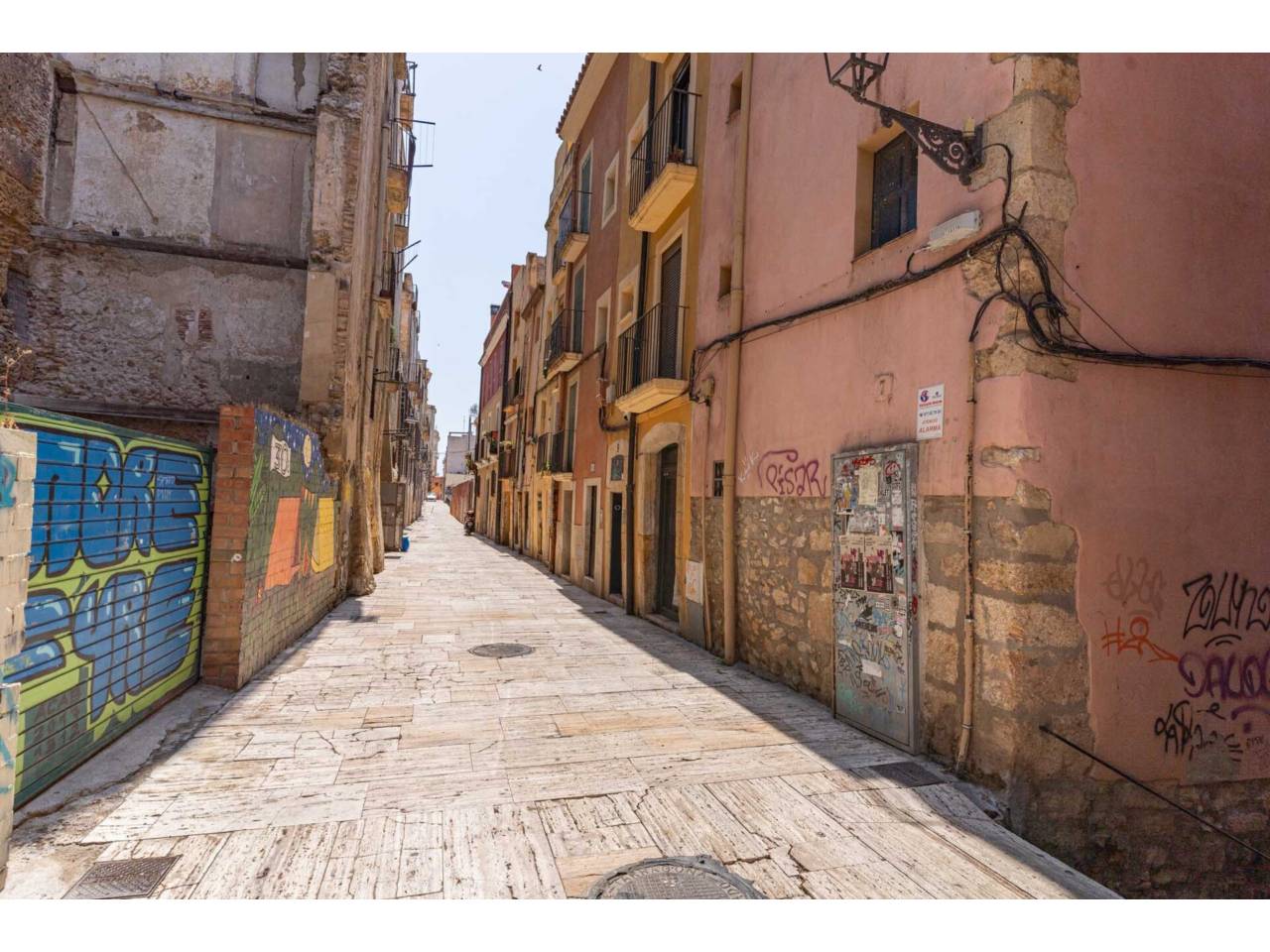 edificio en tarragona-capital · part-alta 180000€