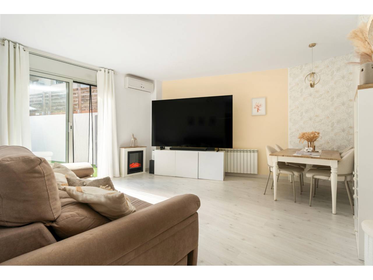 casa-adosada en terrassa · roc-blanc 299000.00€