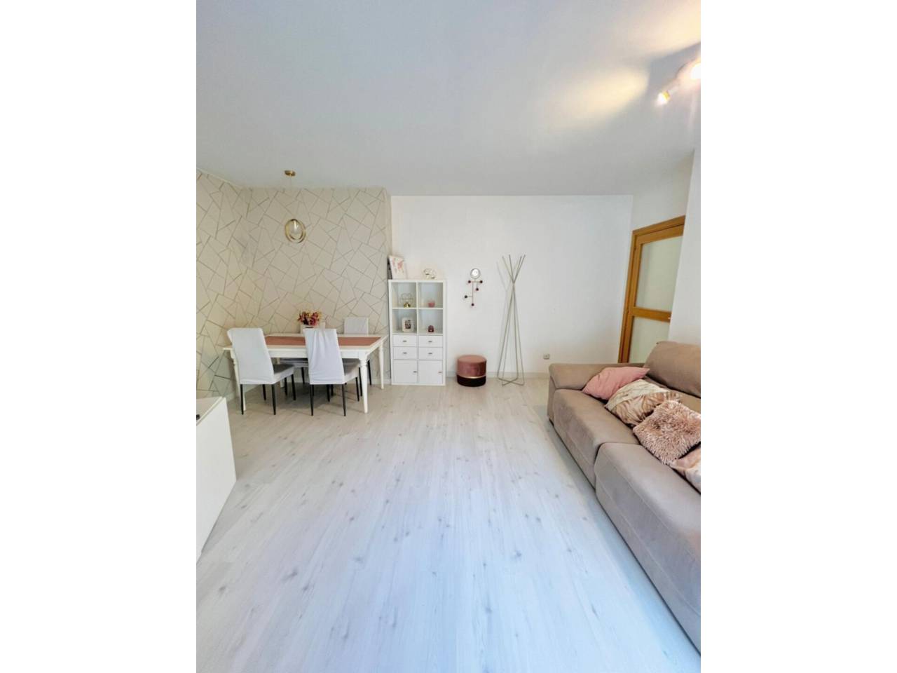 casa-adosada en terrassa · roc-blanc 299000.00€