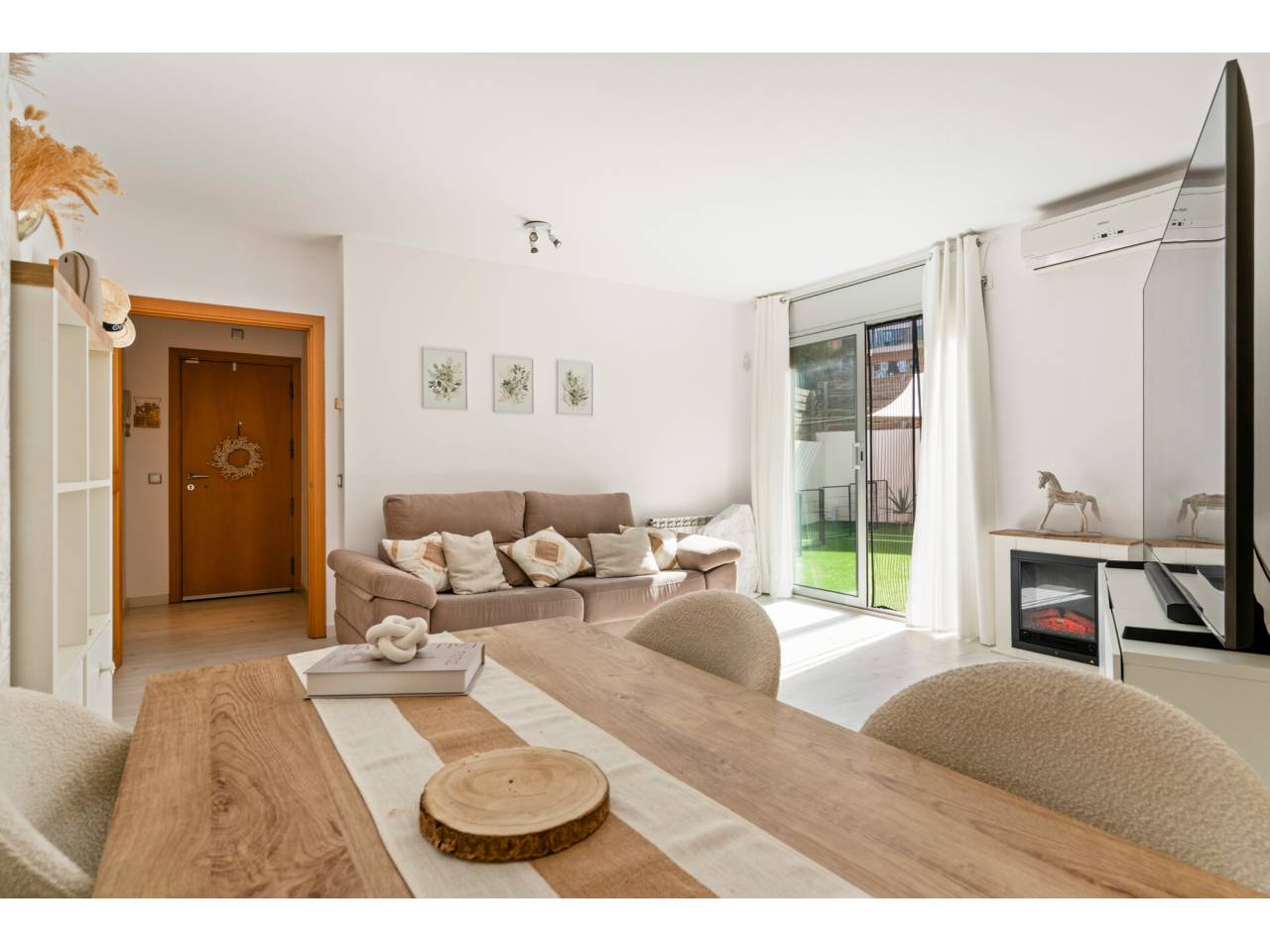 casa-adosada en terrassa · roc-blanc 299000.00€