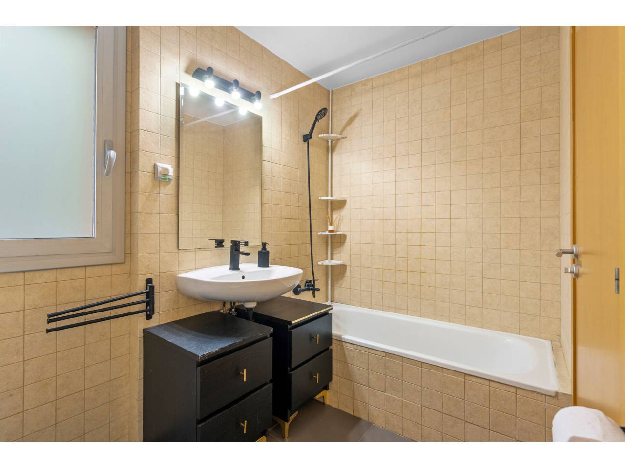 casa-adosada en terrassa · roc-blanc 299000.00€