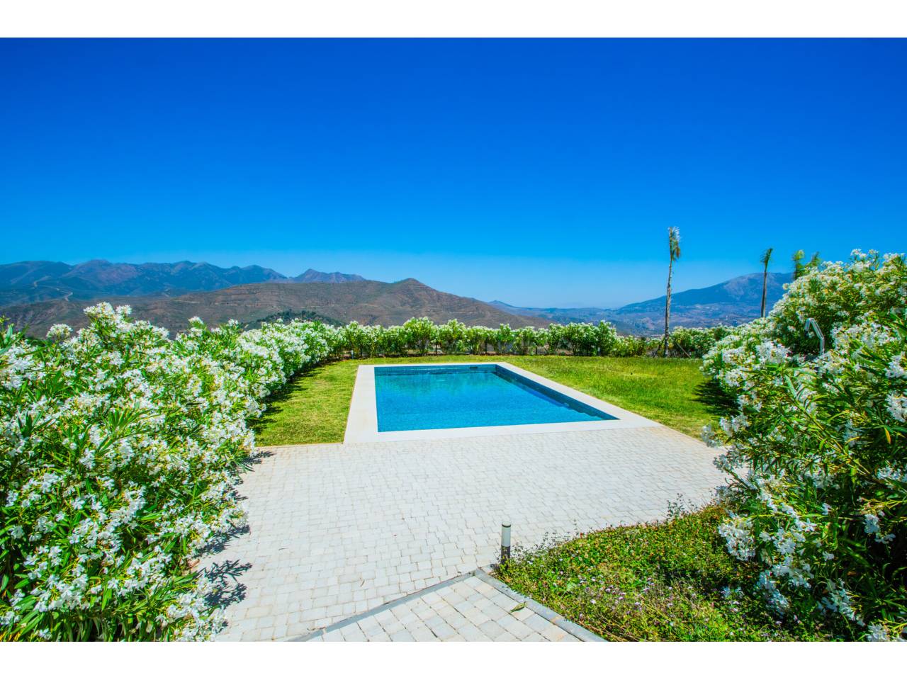 casa en marbella · elviria 2195000.00€