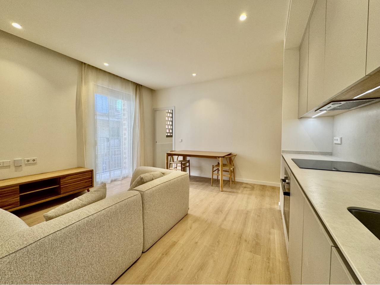 pisos en palma-de-mallorca · pere-garau 1300.00€