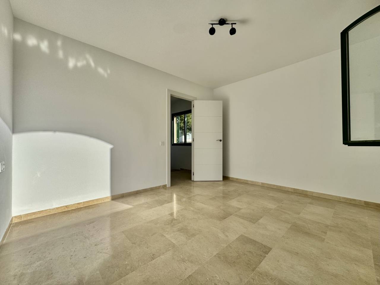 chalet-adosado en andratx · el-camp-de-mar 2200.00€