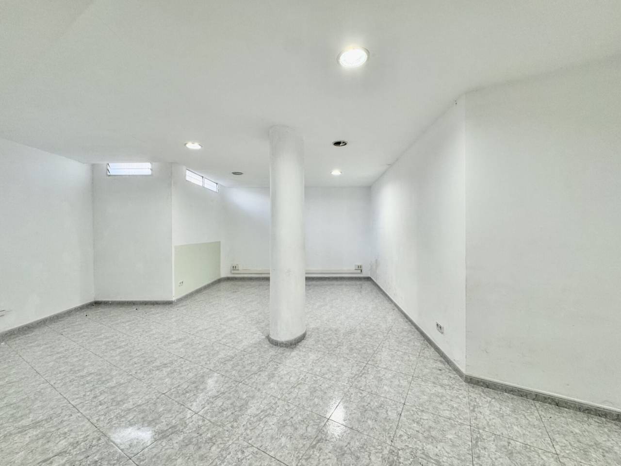 locales-comerciales en palma-de-mallorca · passeig-maritim 1500.00€