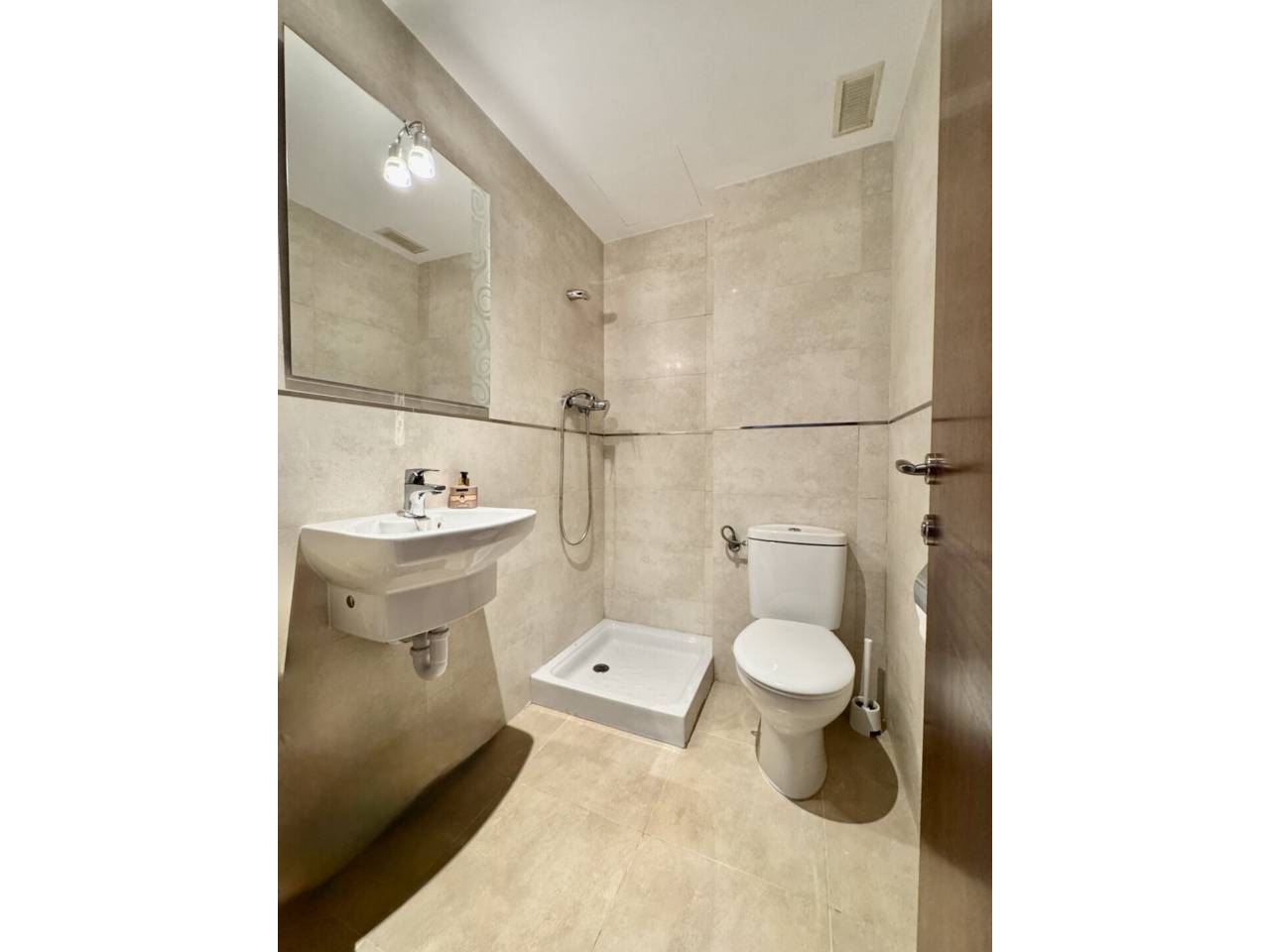 chalet-adosado en bunyola · bunyola 1850.00€