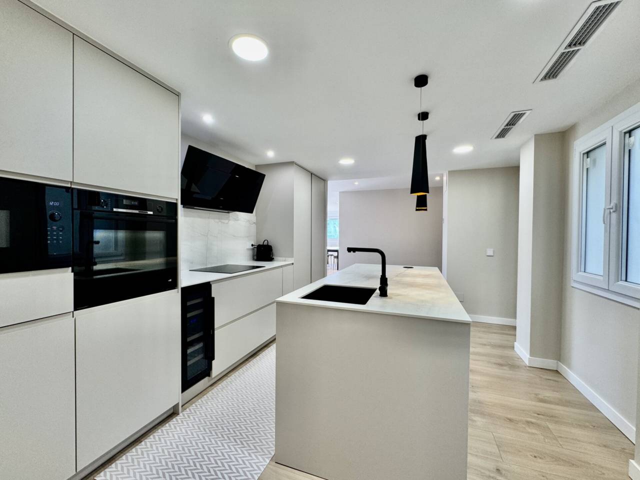 pisos en palma-de-mallorca · marques-de-la-fontsanta 2050.00€