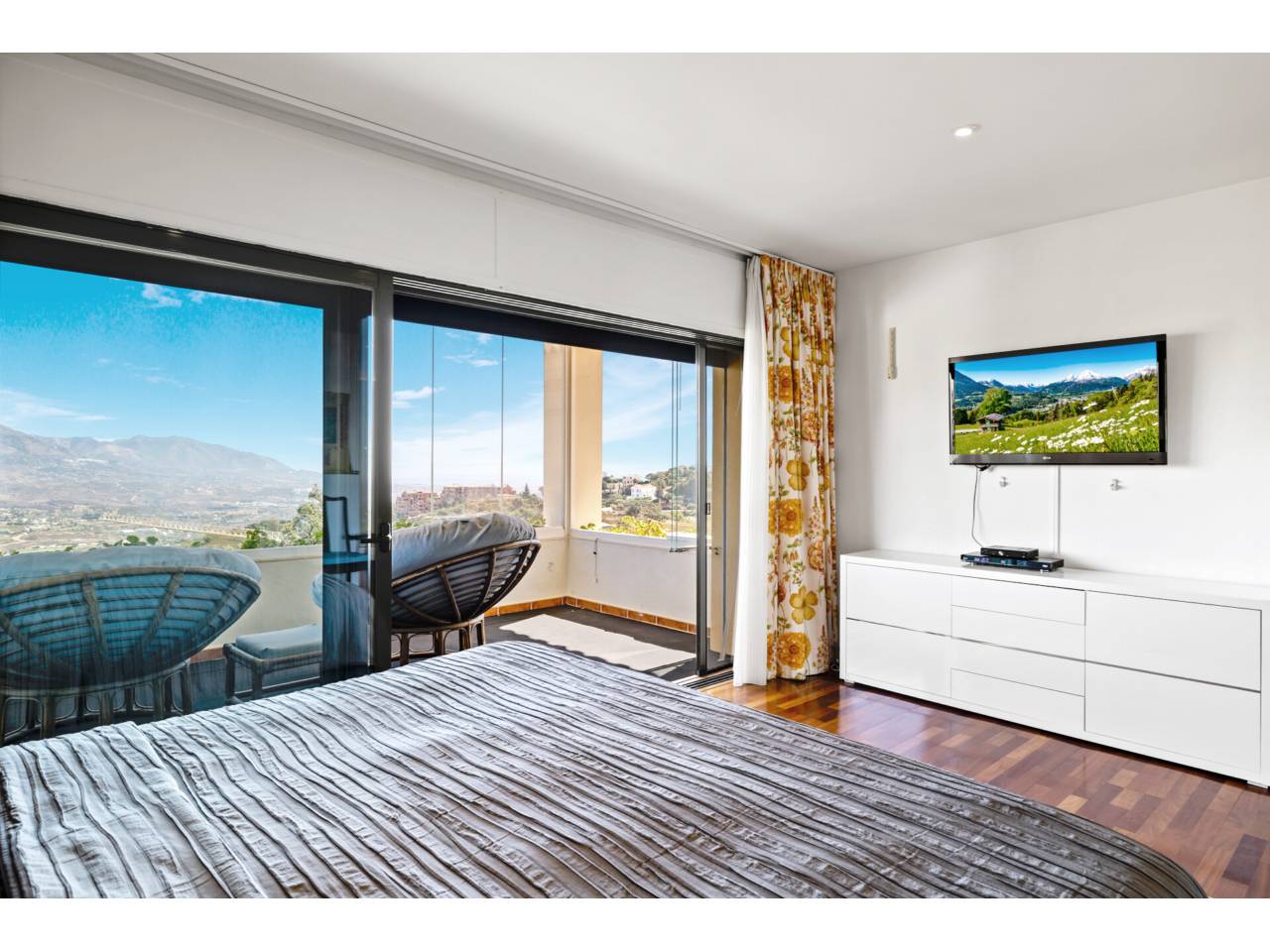 casa en ojen · ojen 2100000.00€