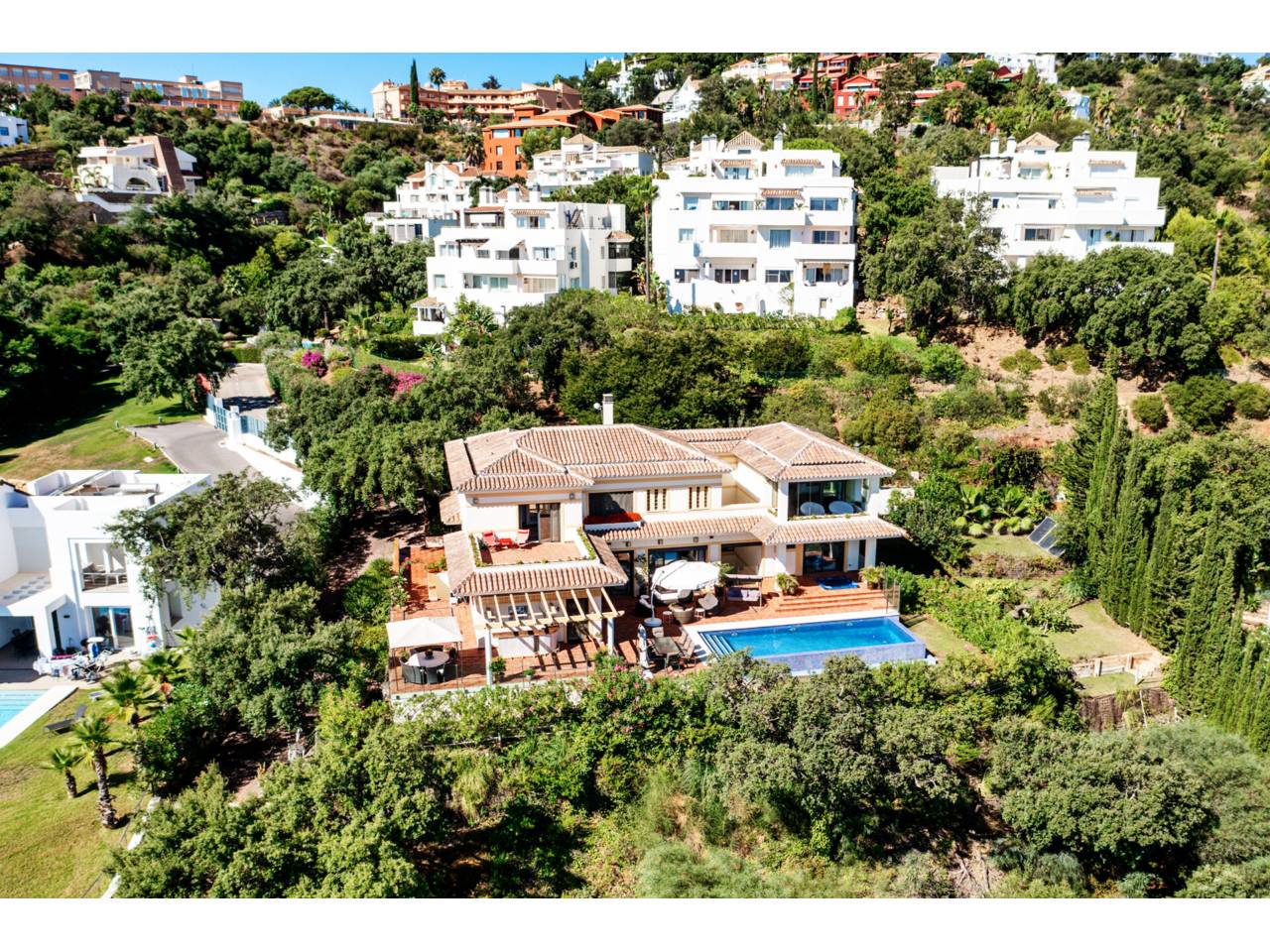 casa en ojen · ojen 2100000.00€