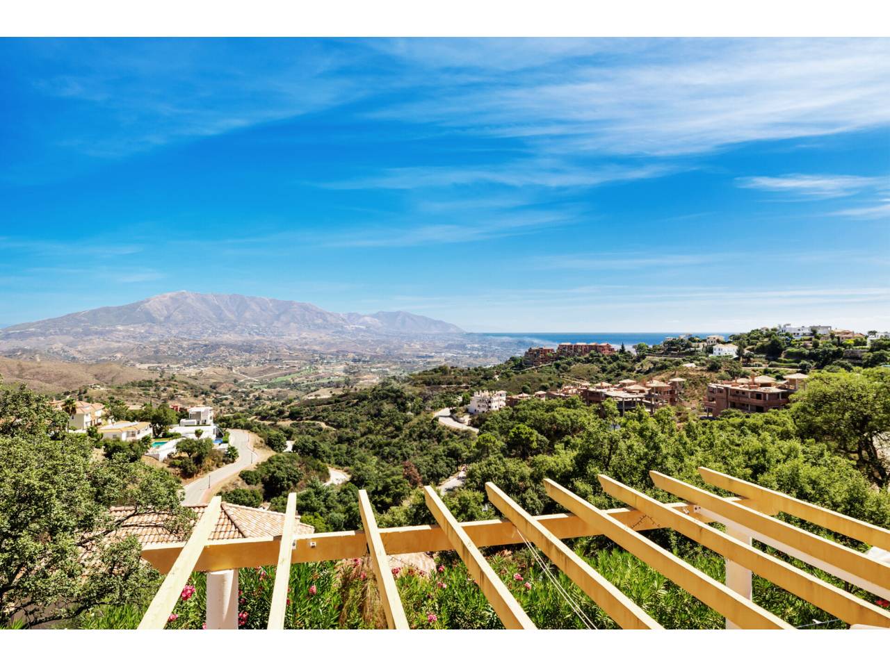 casa en ojen · ojen 2100000.00€