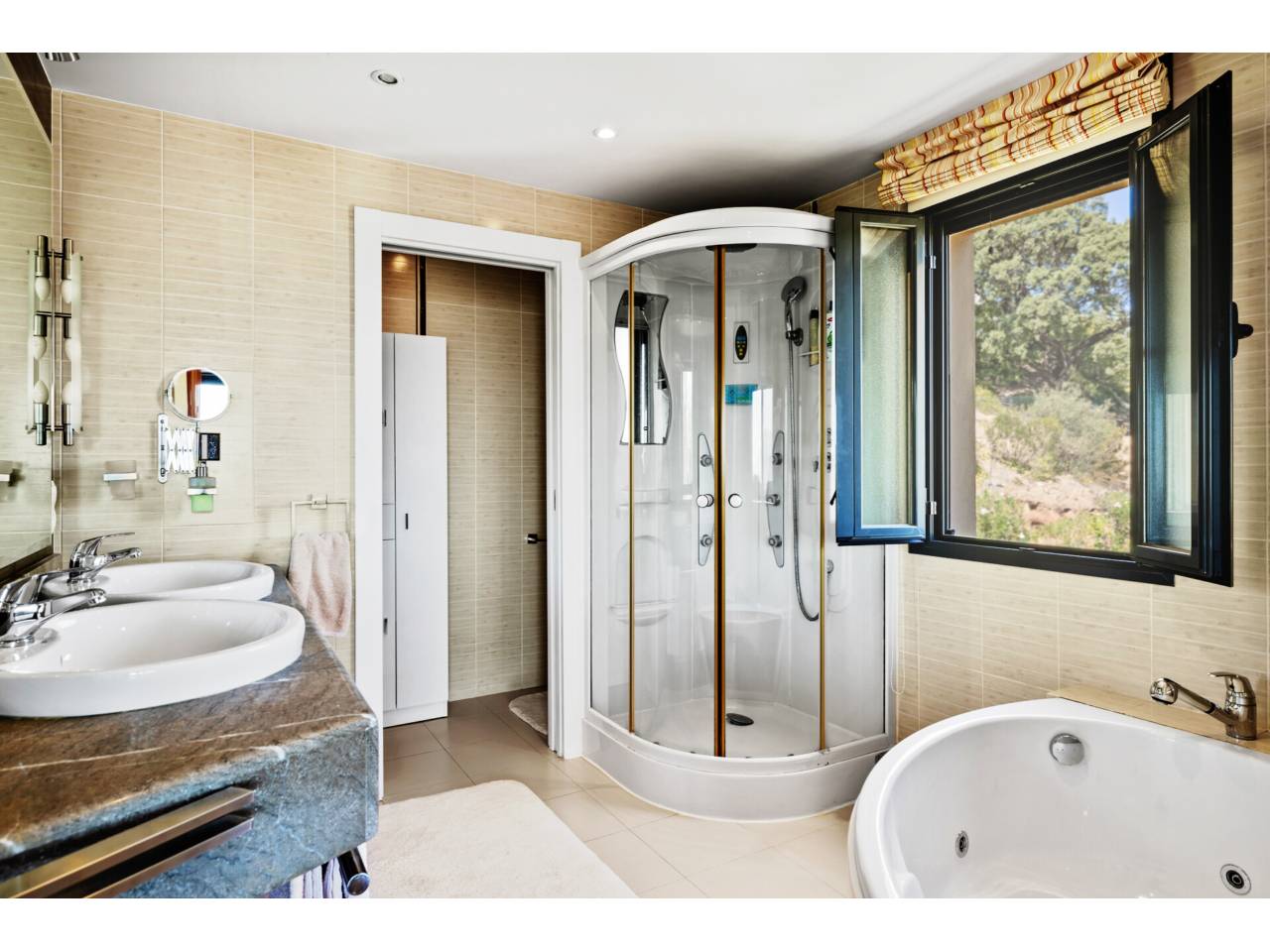 casa en ojen · ojen 2100000.00€