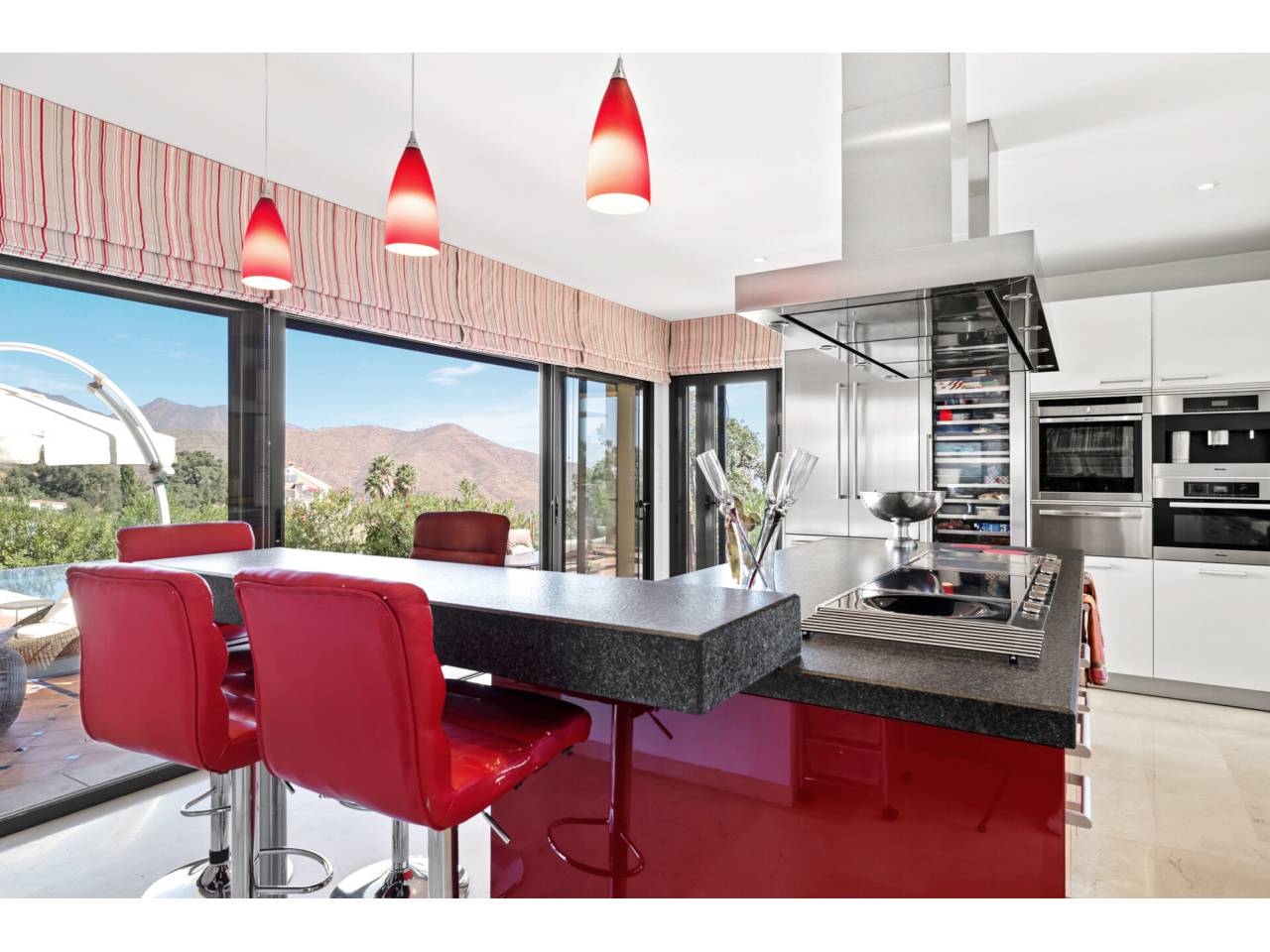 casa en ojen · ojen 2100000.00€