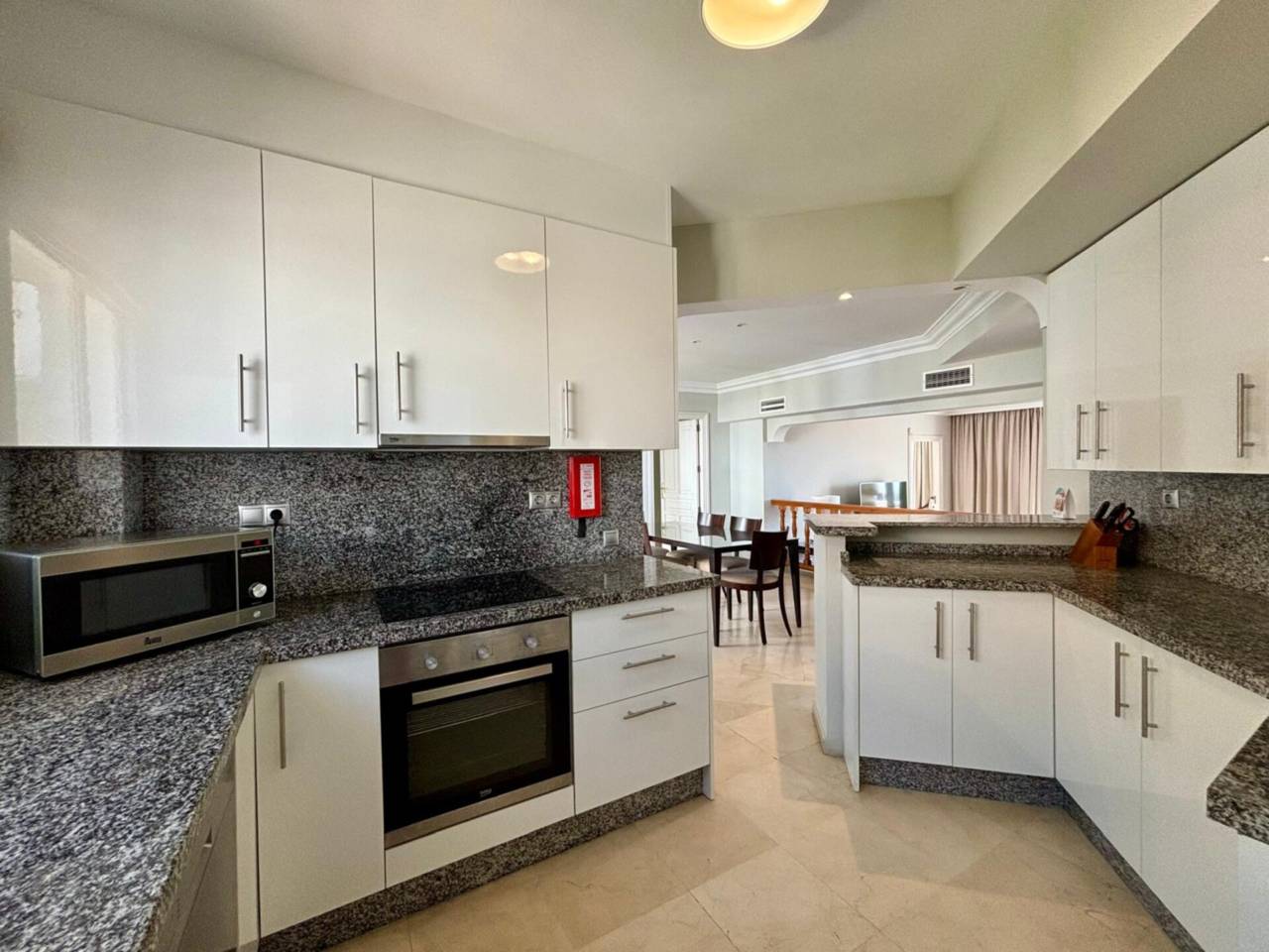 pisos en marbella · elviria 3000.00€