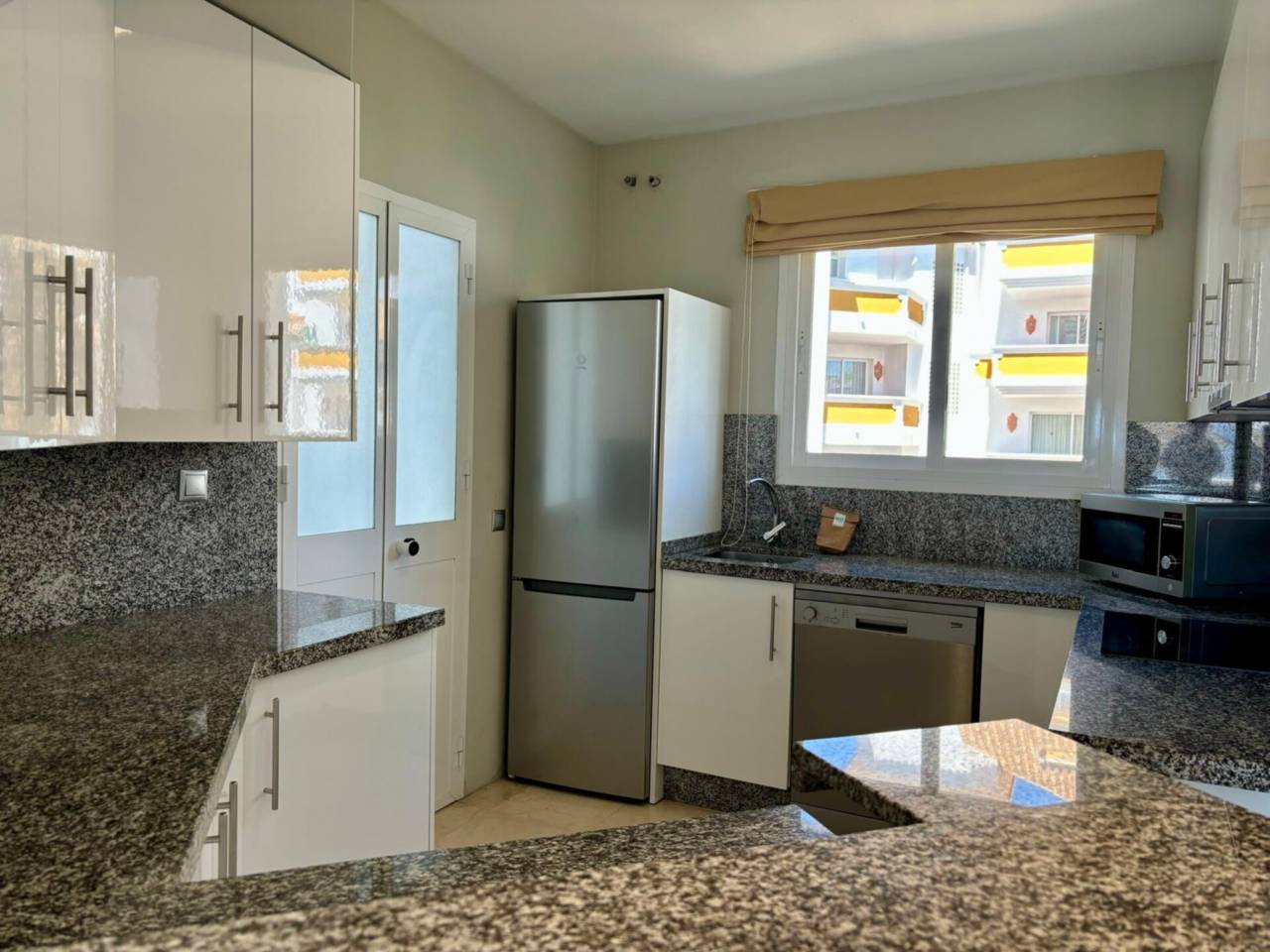 pisos en marbella · elviria 3000.00€