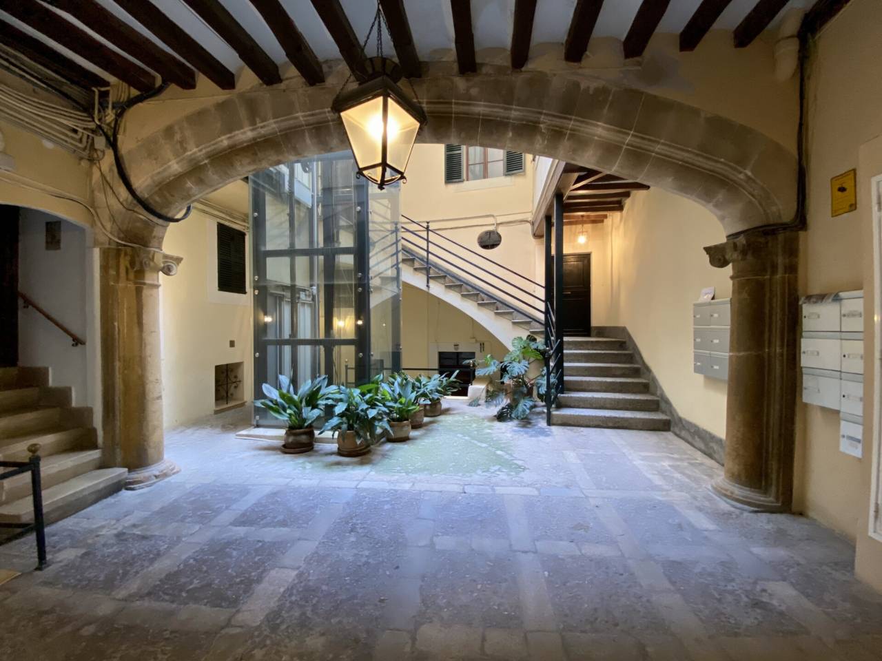 pisos en palma-de-mallorca · cort 2050.00€