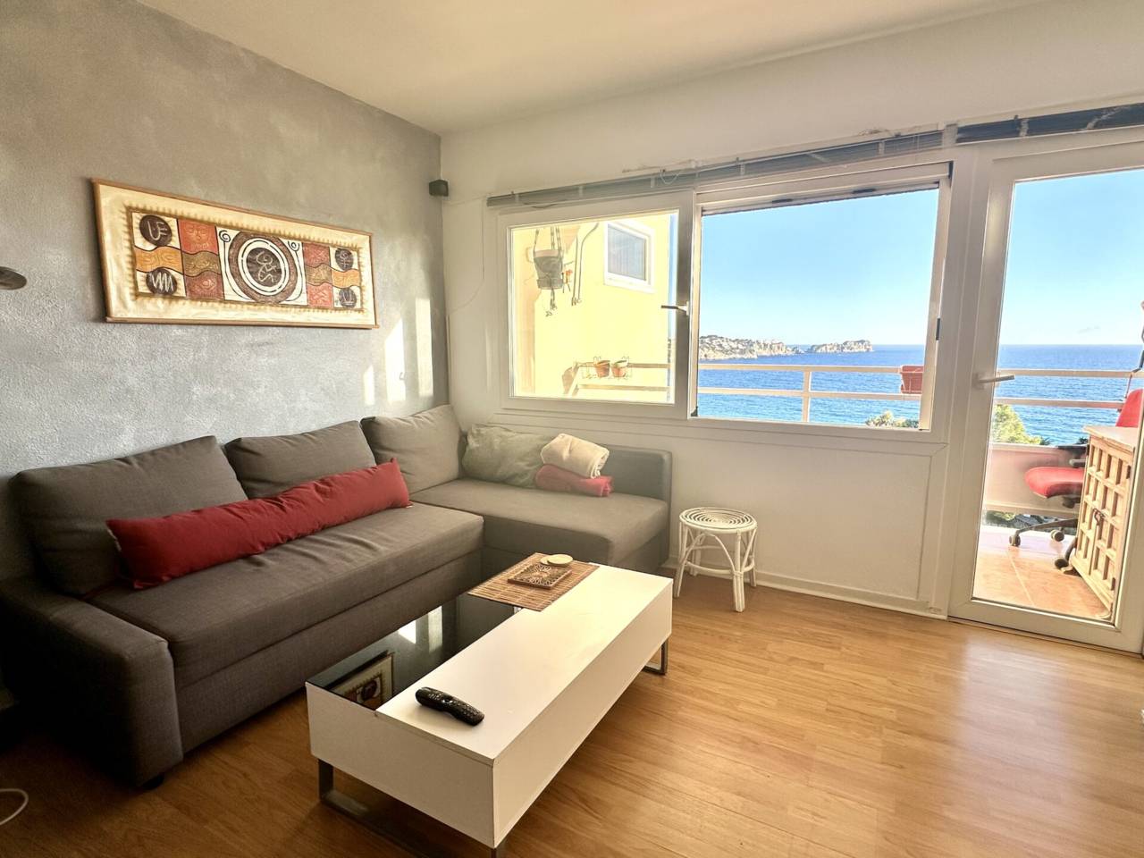 pisos en calvia · costa-de-la-calma 1200.00€