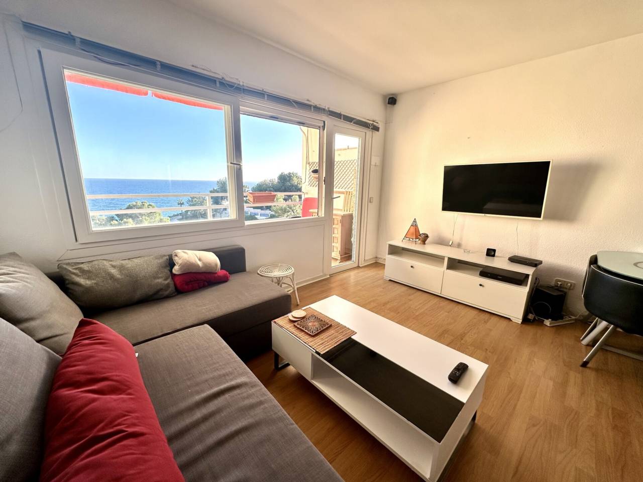 pisos en calvia · costa-de-la-calma 1200.00€
