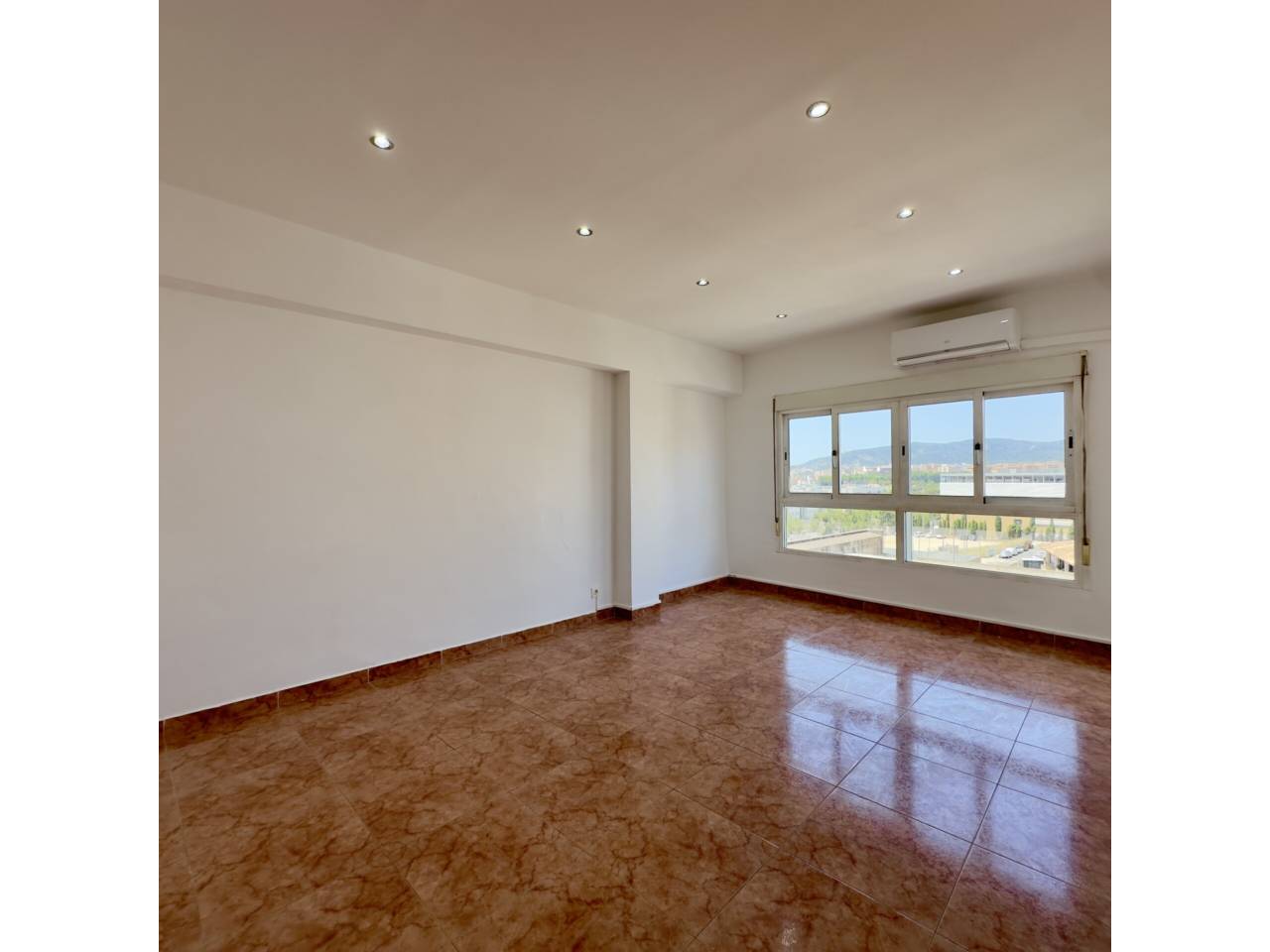 pisos en palma-de-mallorca · es-camp-redo 320000.00€