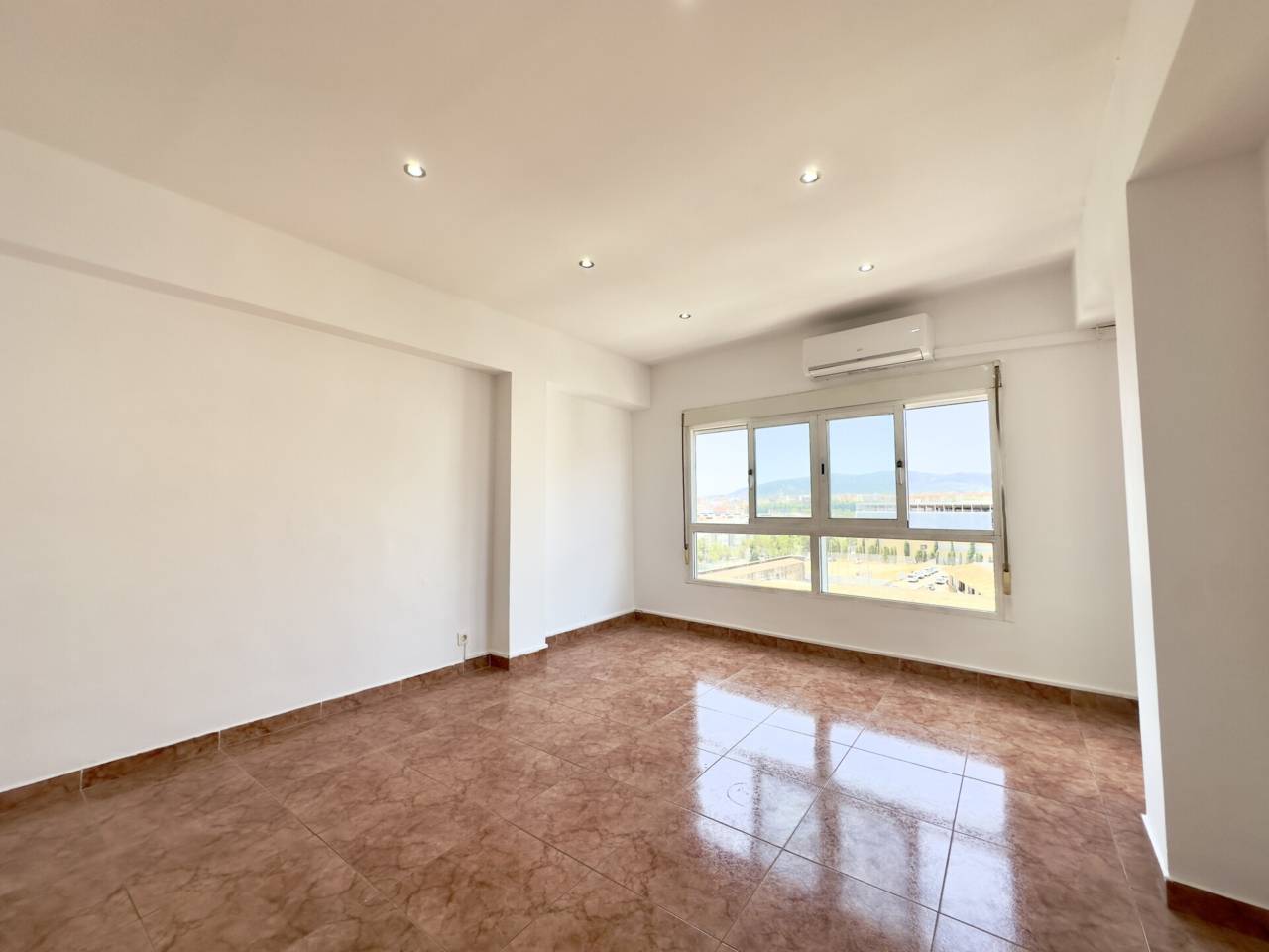 pisos en palma-de-mallorca · es-camp-redo 320000.00€