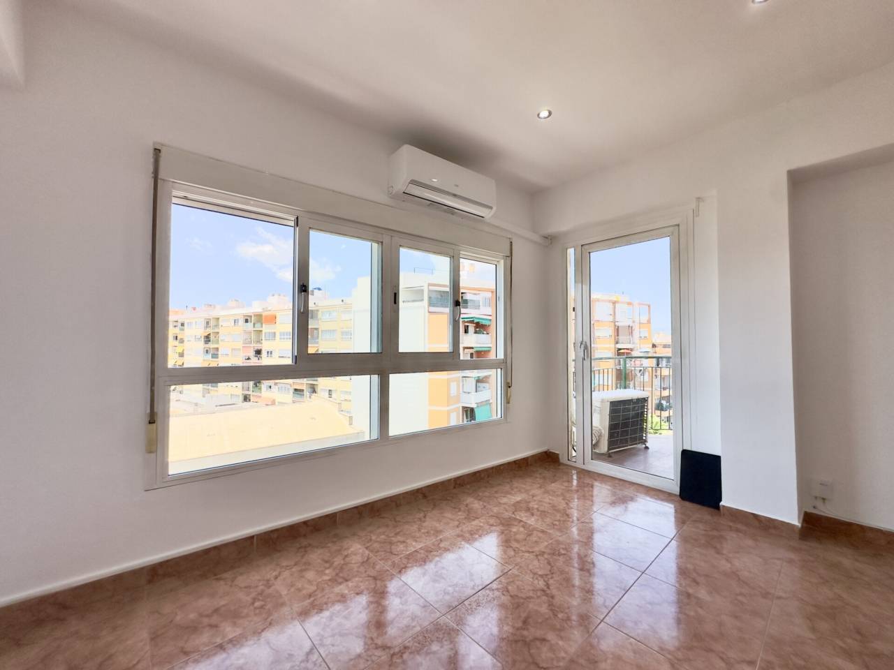 pisos en palma-de-mallorca · es-camp-redo 320000.00€
