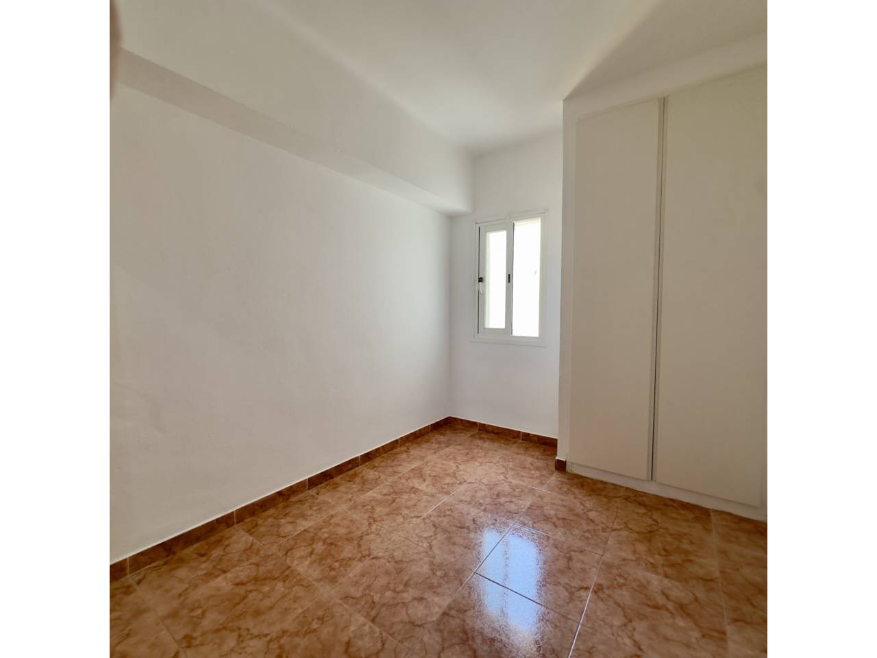 pisos en palma-de-mallorca · es-camp-redo 320000.00€