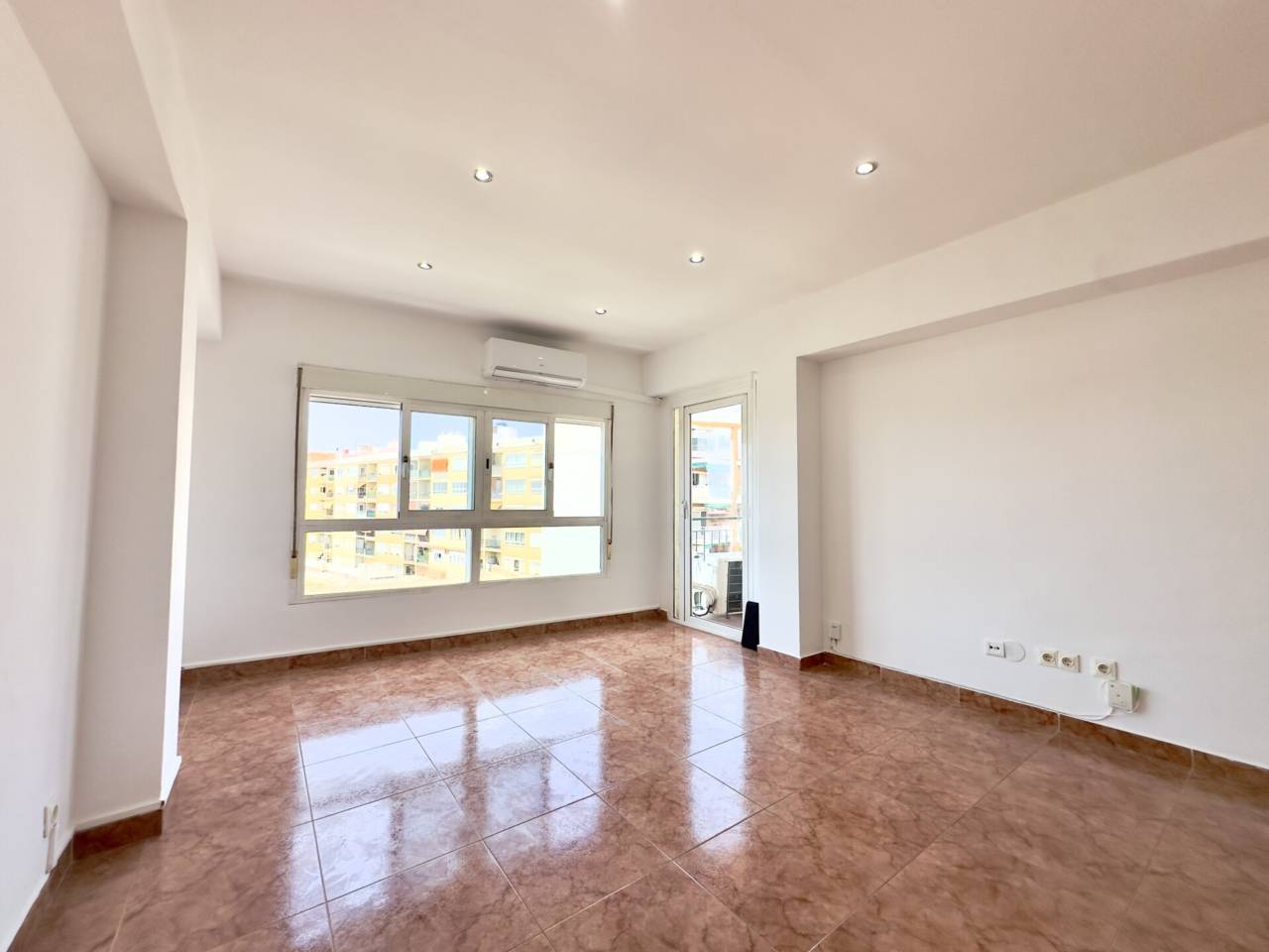 pisos en palma-de-mallorca · es-camp-redo 320000.00€