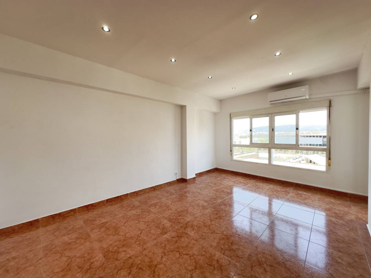 pisos en palma-de-mallorca · es-camp-redo 320000.00€