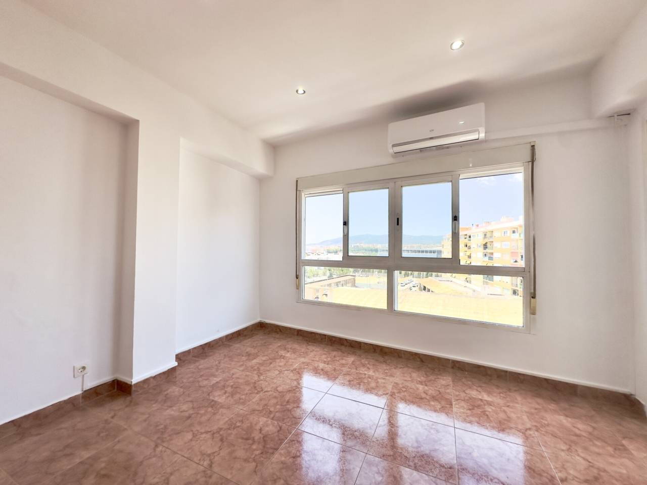 pisos en palma-de-mallorca · es-camp-redo 320000.00€