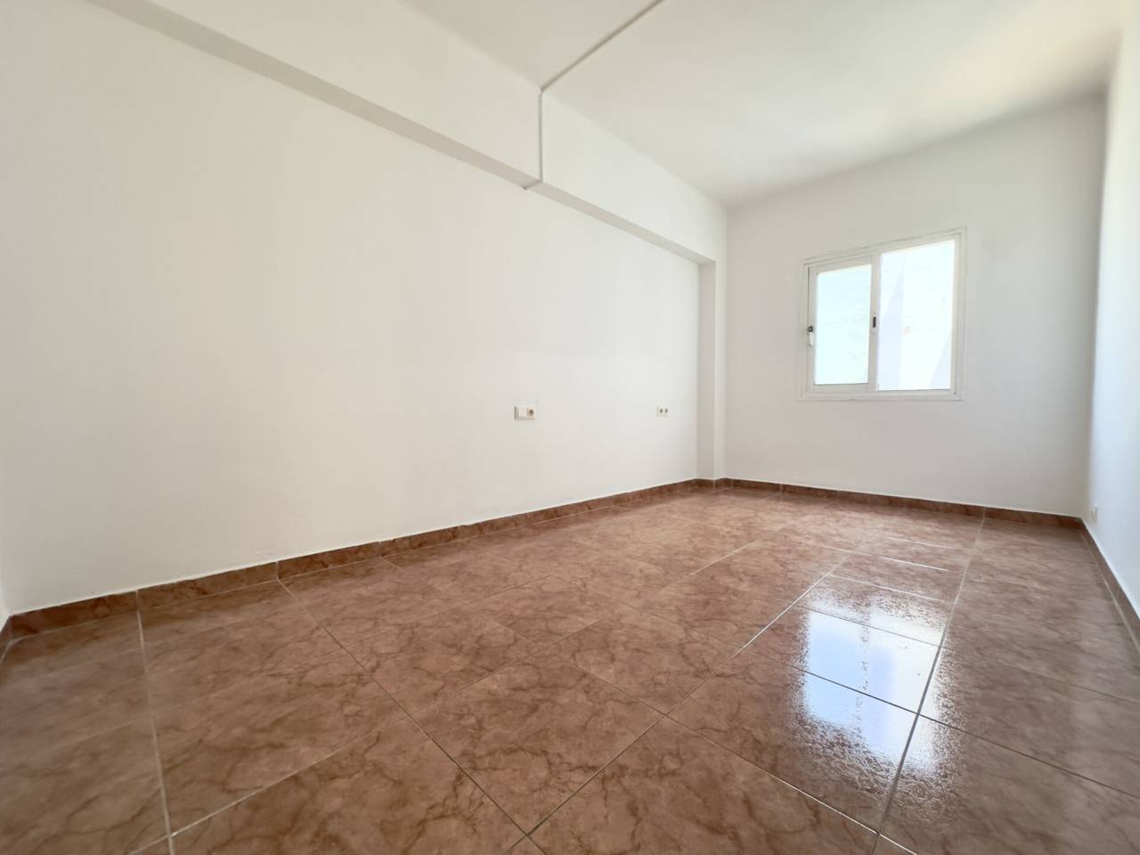 pisos en palma-de-mallorca · es-camp-redo 320000.00€