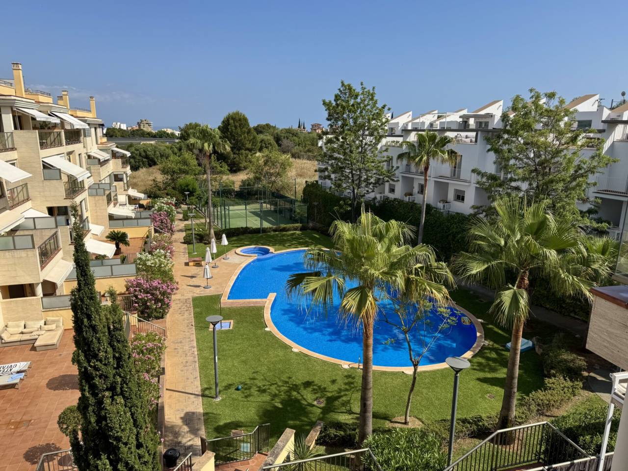 pisos en palma-de-mallorca · son-rapinya-los-almendros 2150.00€