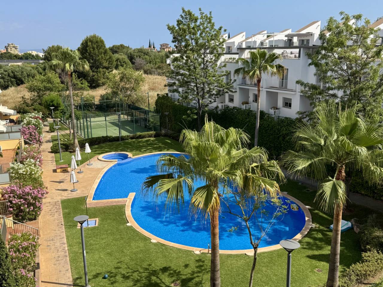pisos en palma-de-mallorca · son-rapinya-los-almendros 2150.00€