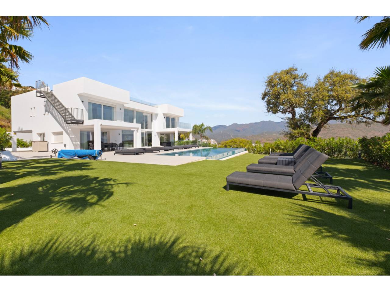 casa-unifamiliar en ojen · ojen 3650000.00€