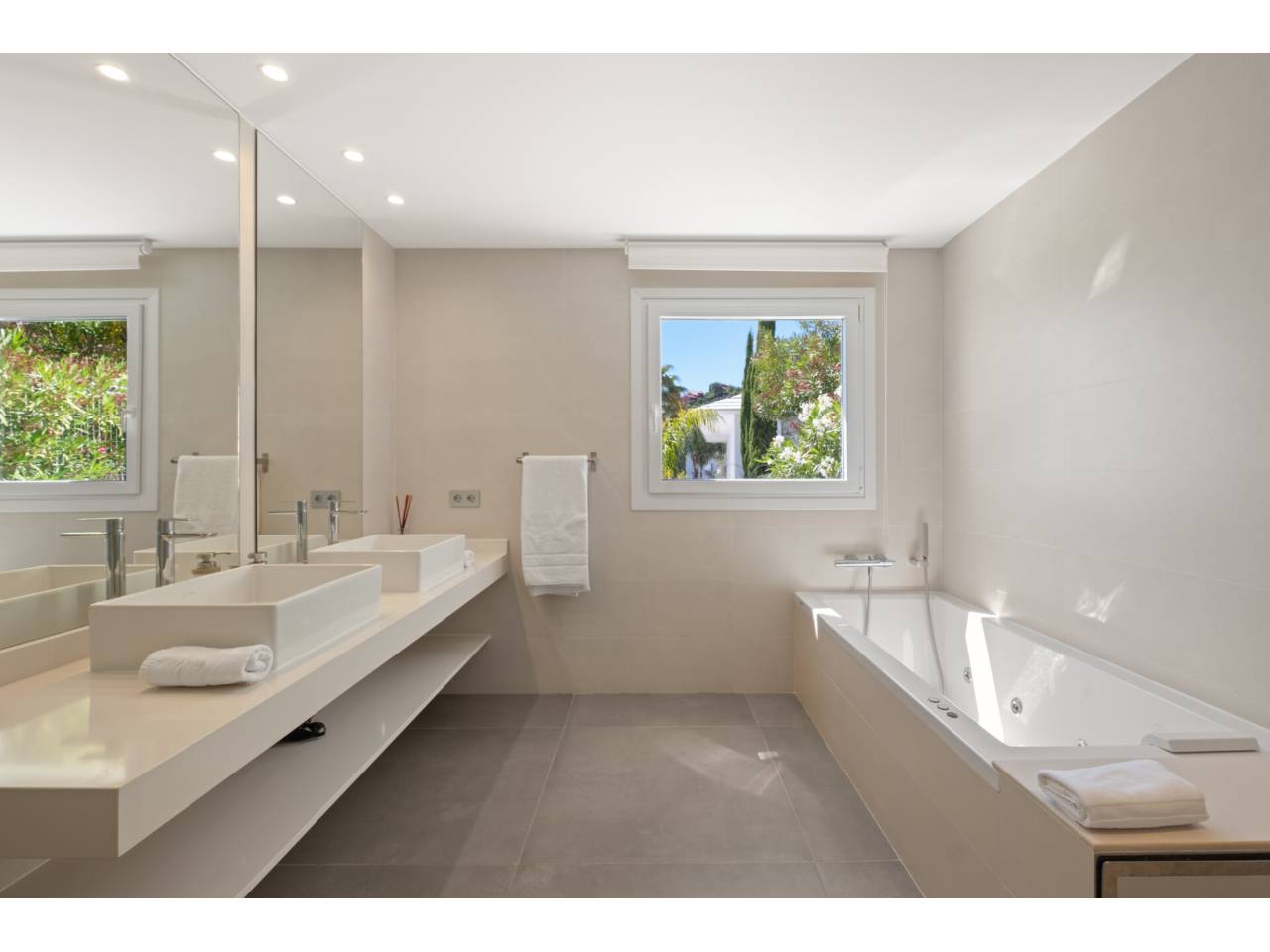 casa-unifamiliar en ojen · ojen 3300000.00€