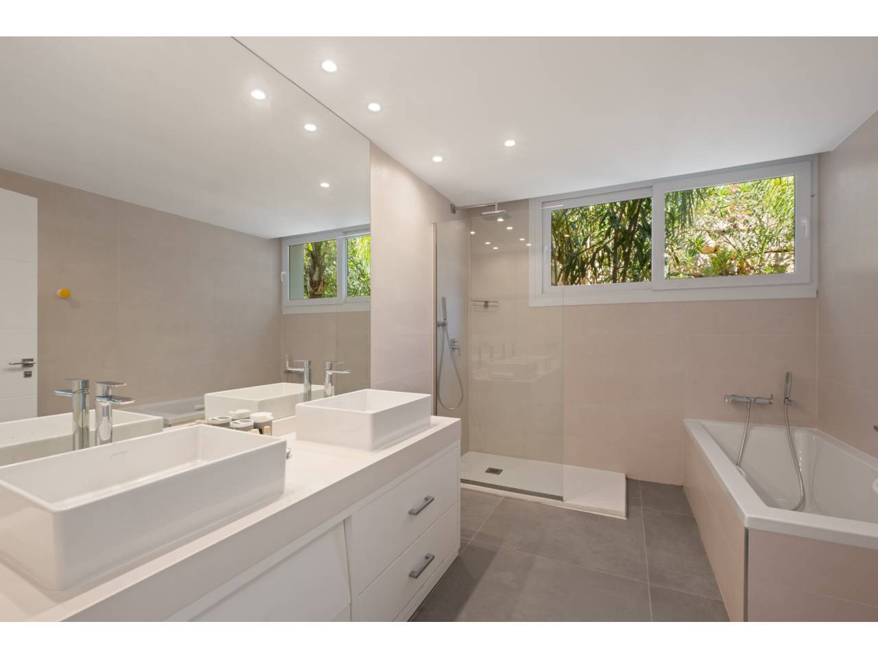 casa-unifamiliar en ojen · ojen 3300000.00€