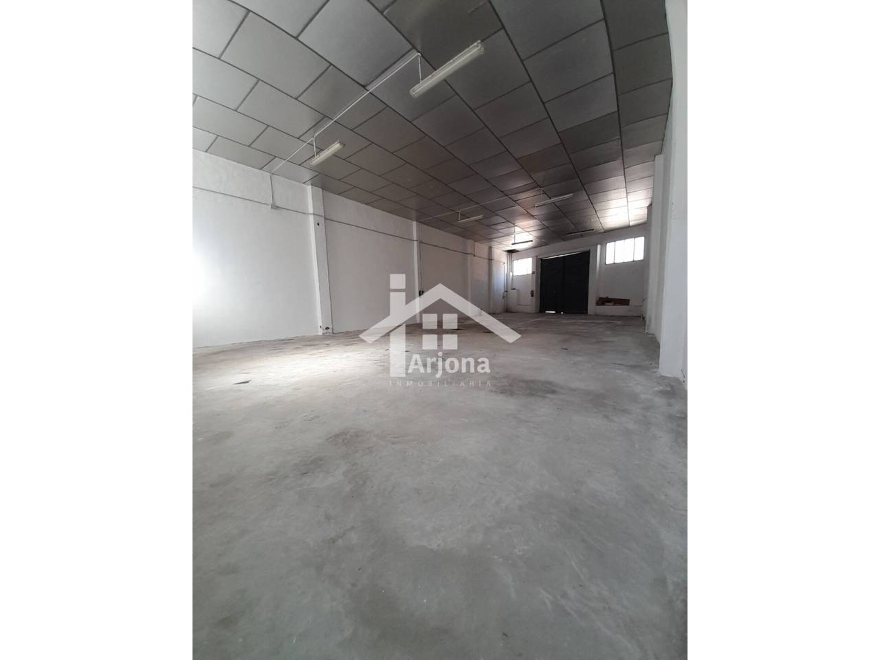 nave-comercial en lucena · lucena €
