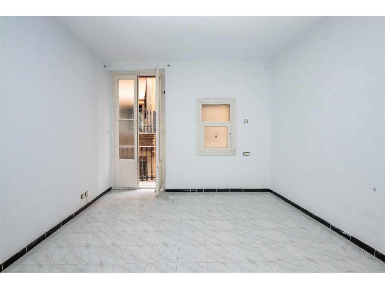 pisos en barcelona-capital · el-barri-gotic 319000.00€
