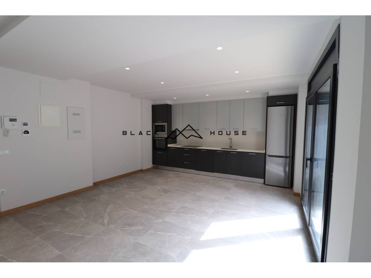 Newly built rental apartment located in the center of Andorra la Vella.