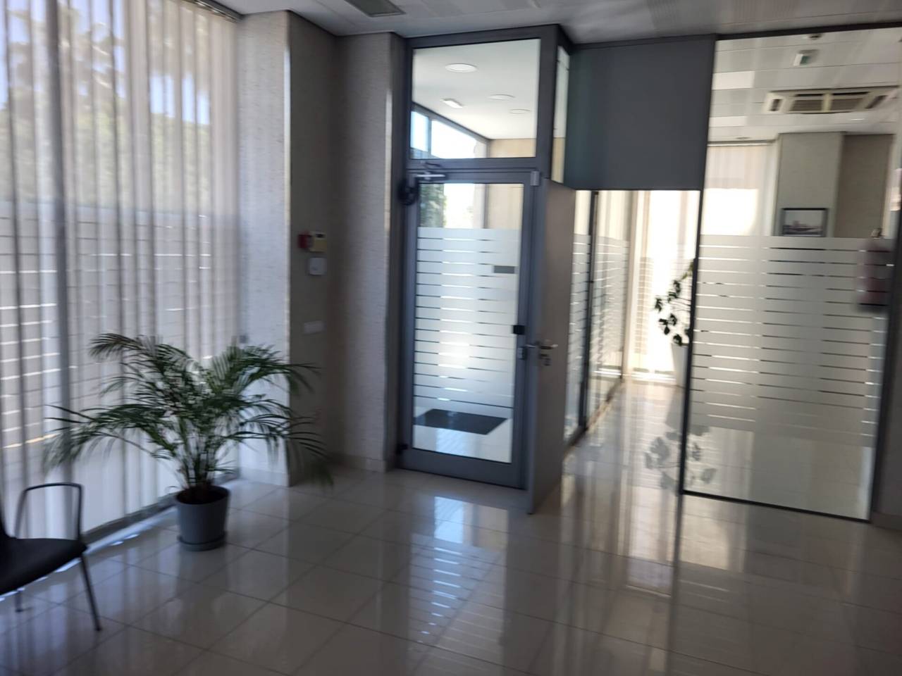 LOCAL COMERCIAL ESQUINERO
