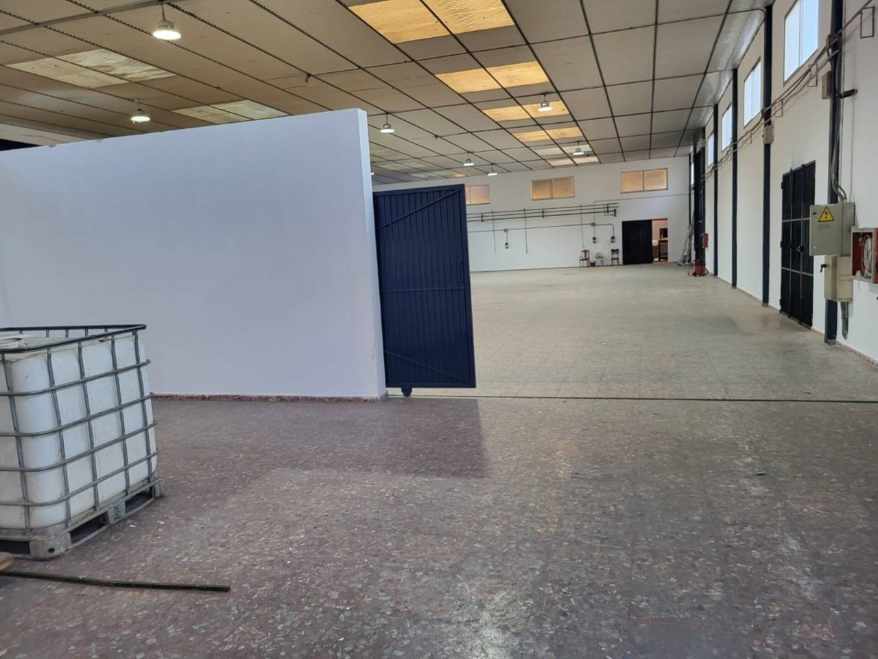 Nave comercial en alquiler en Picassent