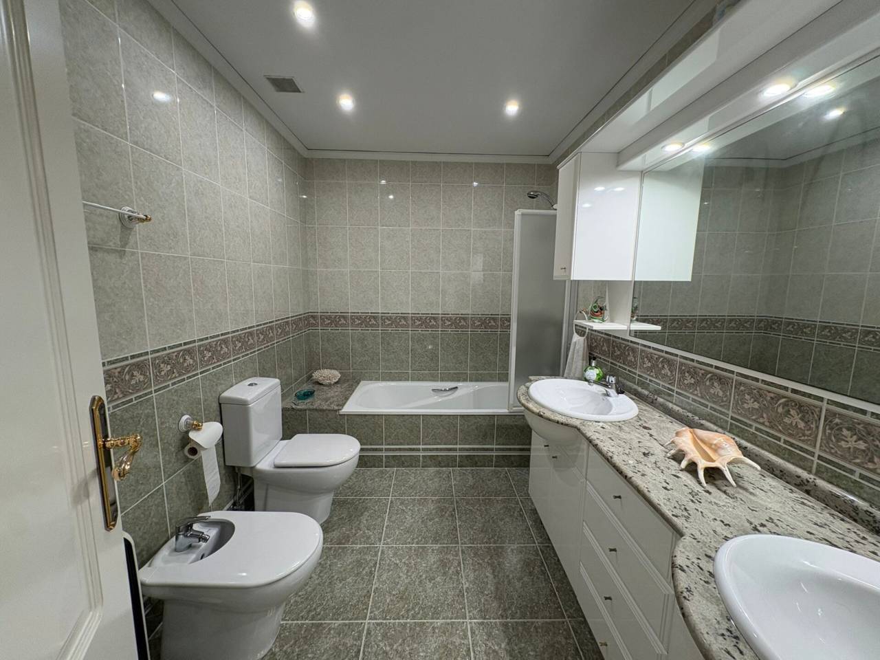 Casa adosada en venta en Sedaví