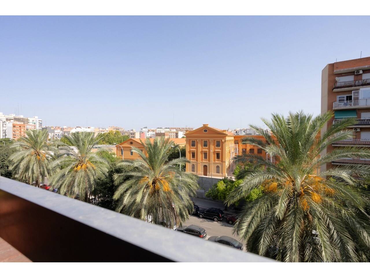 Piso en venta en En Corts(46013)