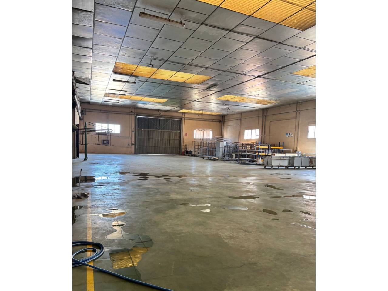 NAVE INDUSTRIAL AVD ESPIOCA ALQUILER