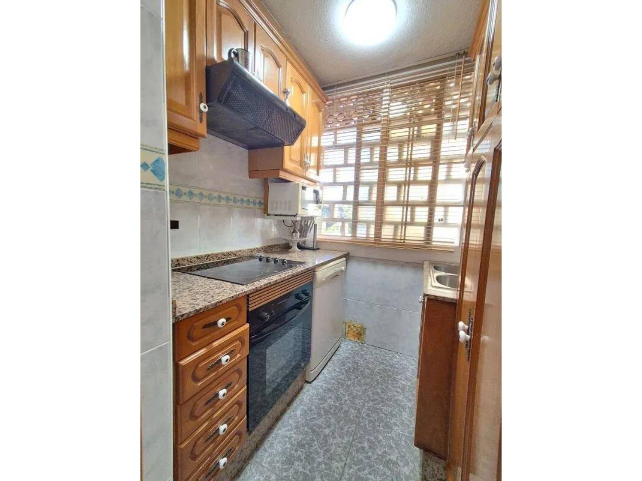 PISO AMUEBLADO CON GARAJE Y TRASTERO