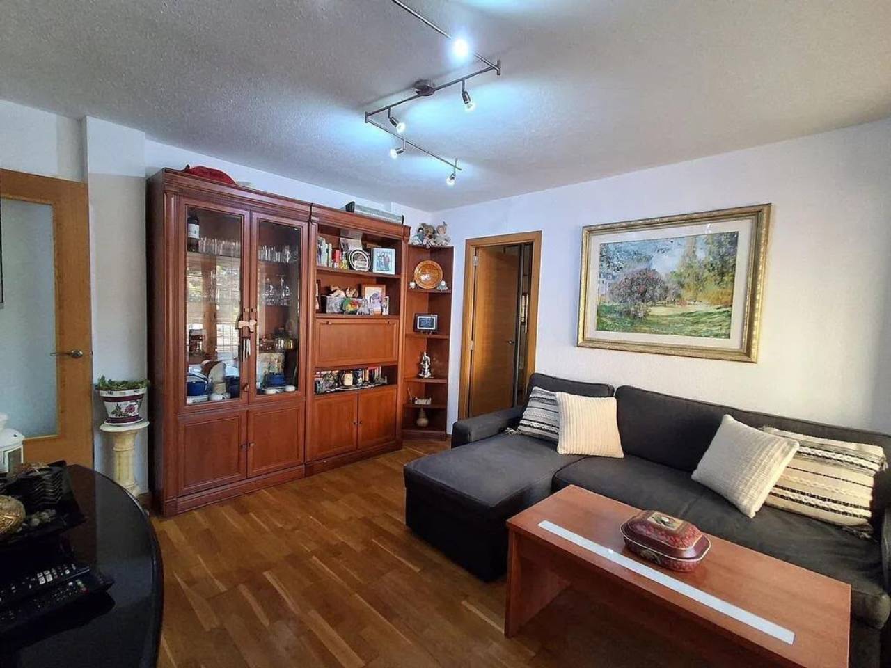 PISO AMUEBLADO CON GARAJE Y TRASTERO