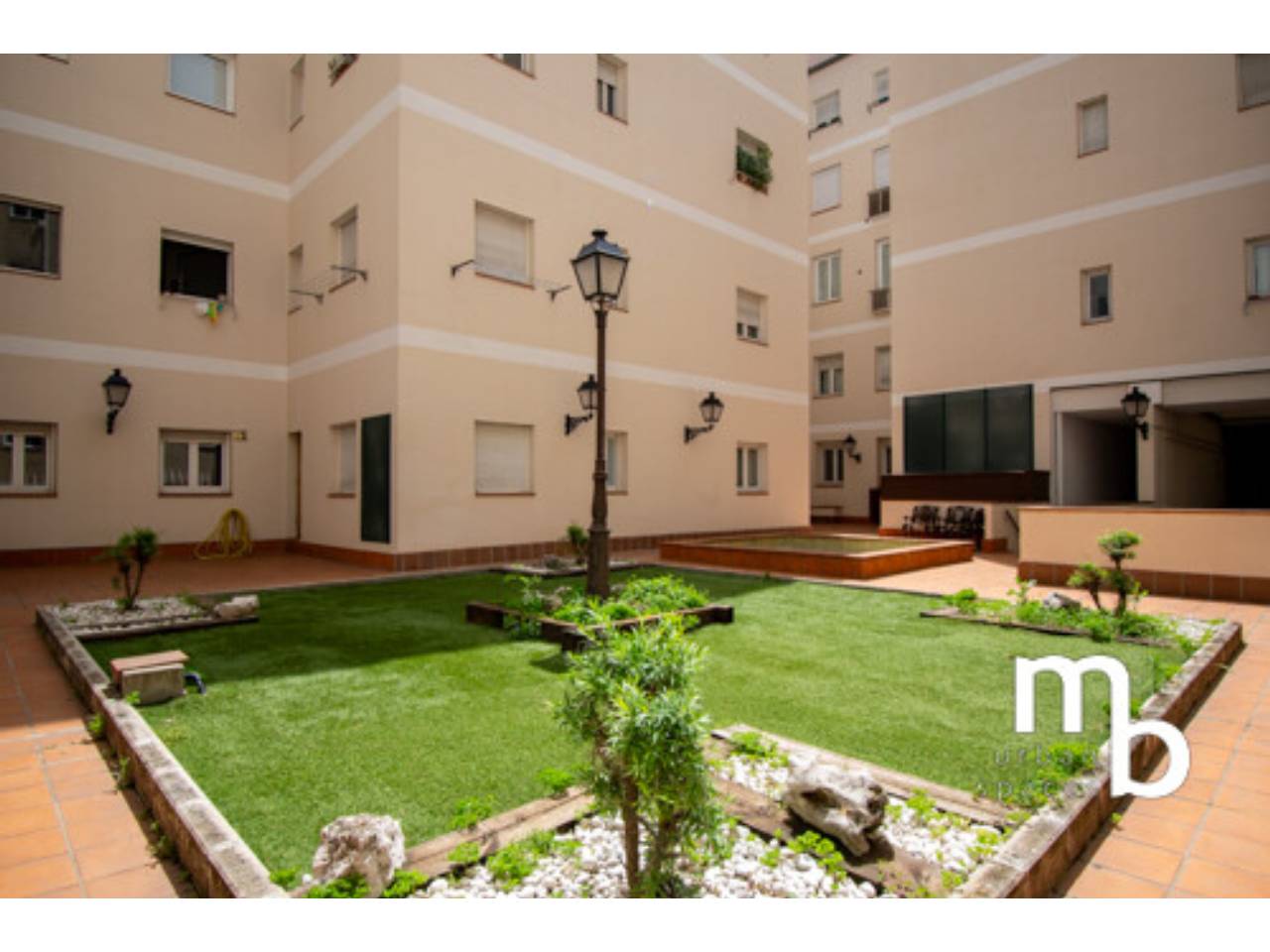 pisos en madrid-capital · cortes-huertas 700000.00€