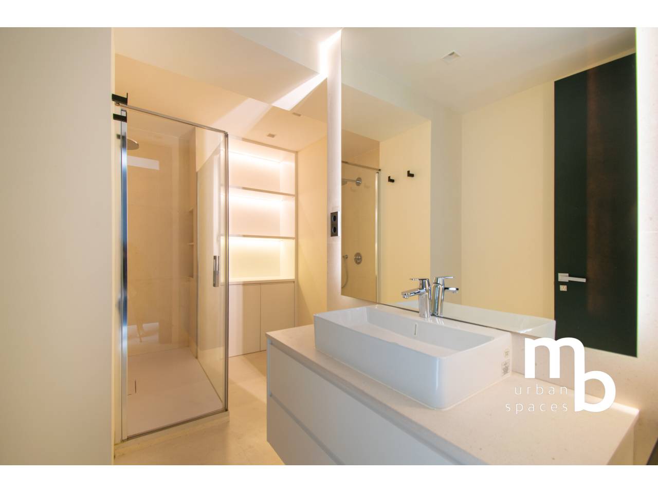 atico en madrid-capital · almagro 2350000.00€